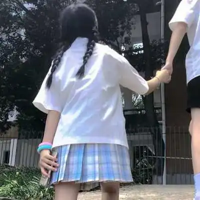 一对两张爱人不露脸头像