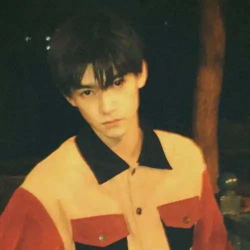 超拽个性男生头像文艺风