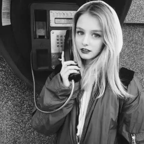 头像没事,我不等风也不等你