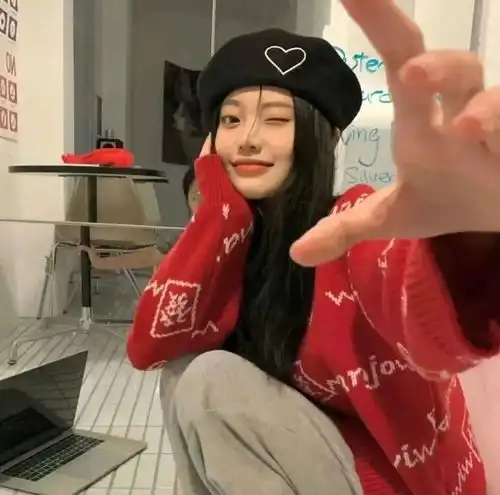 适合女生长期不换的微信头像