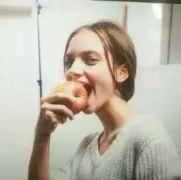 脸上不停的长斑,你一定是有这几个坏习惯