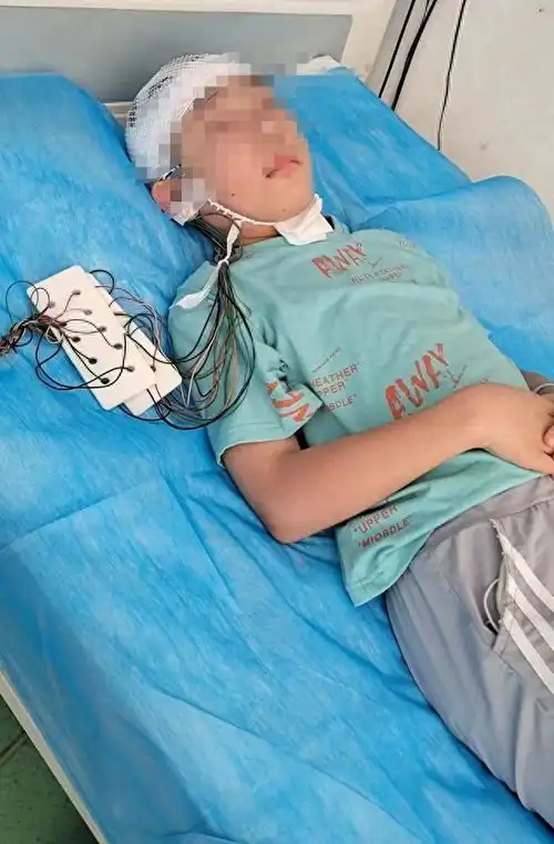 12岁男孩被两同学打成重伤智力减退生活难自理法院判赔164万执行难