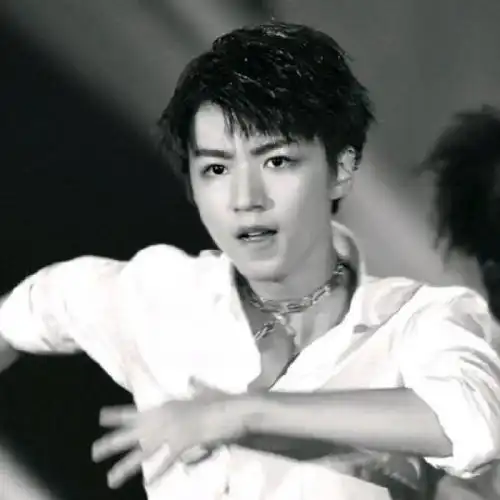 王俊凯焕蓝未来karryon,王五岁你好魔性呀