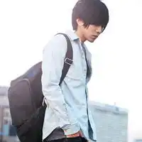 谁能帮我配对一下,找到下面这个图的配对女生头像