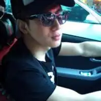 带墨镜头像男生qq男生带墨镜头像