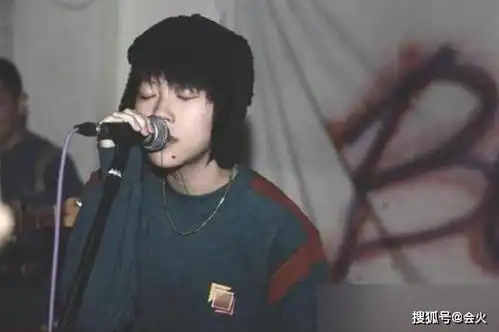 王菲女儿又谈男友与神秘男子合照遭吐槽,窦靖童霸气回怼网友