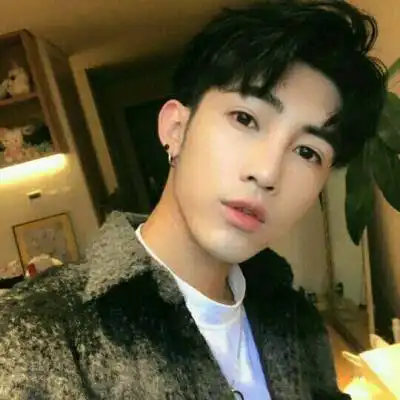 风犹且恋亦可怜,待得风采更何愿