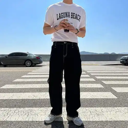 男生t恤牛仔裤的搭配阳光帅气,这3套可以跟着穿