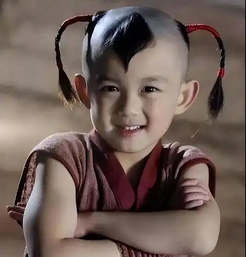 娱乐圈等比例放大的5位童星,从小演到大,早已是老戏骨