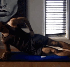 邓超发了一组健身照,公狗腰原来是这样练成的