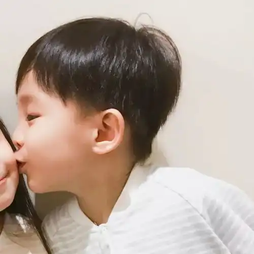 头像壁纸平生至此,欢喜是你