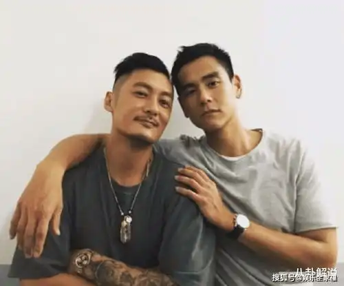 彭于晏和余文乐18年前后对比照,一个容颜未改,一个已变大叔