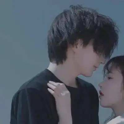 情侣头像丨气死男朋友的朋友圈官宣文案