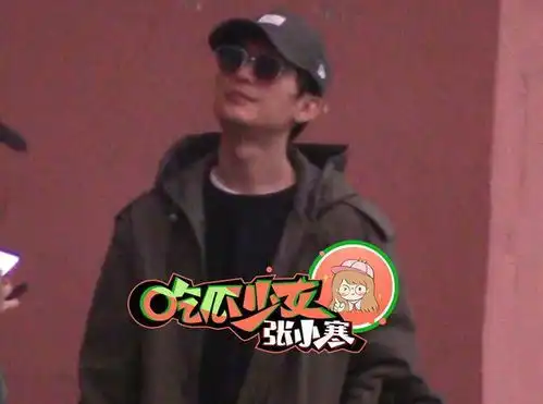 陈楚生工作之余吸烟不断视频里对助理孩子露满脸慈父笑