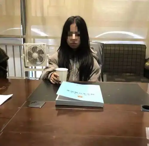 火车东站门口,两女一男抢女孩接下来的事比电视剧还曲折