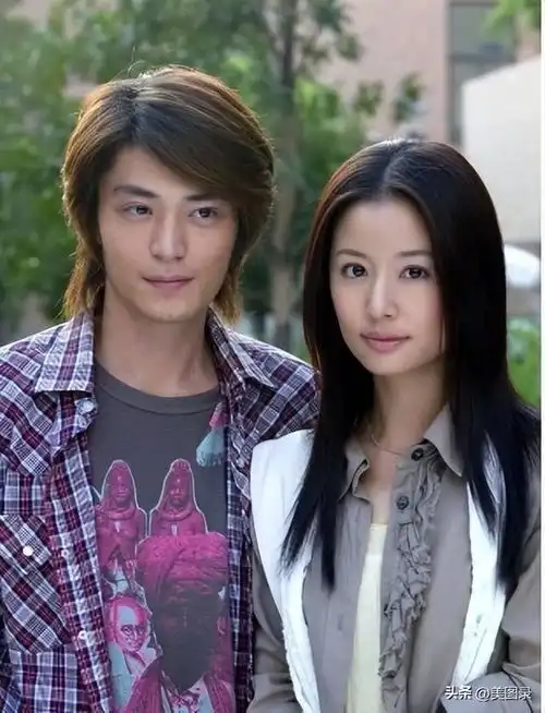 林心如和霍建华,林心如穿卡通皮肤蜡黄难掩阿姨感,老公男神依旧