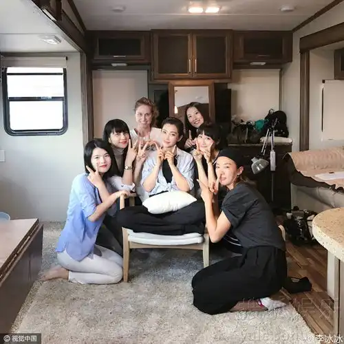 老板还缺人么李冰冰清空单身女员工购物车