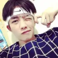 时尚潮流男生带字头像2017最新版本小清新