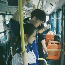 这张图的男生叫什么名字啊