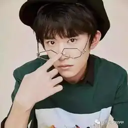 易烊千玺成功逆袭,组合最帅这个少年长成男神