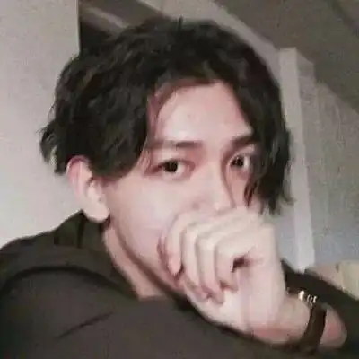 真人男生头像苦尽甘来的那一天,山月星河都为你化作赞