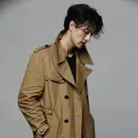 男生头像风衣帅气高冷微信头像图片大全