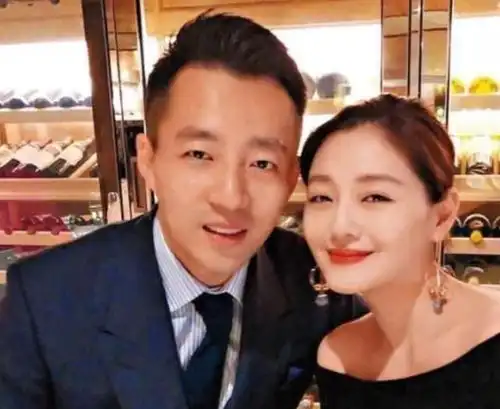 大s剪短发被老公无情吐槽,网友看清楚上镜效果后杉菜又回来了