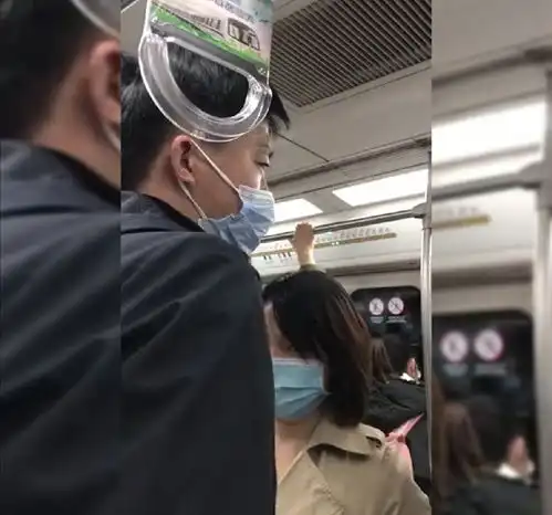 北京地铁一男子不戴口罩被多次提醒,不听劝还挑衅安全员下车单挑