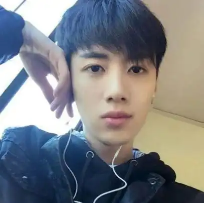 00后男生1218岁标准身高,若低于平均值,抓紧机会窜一窜