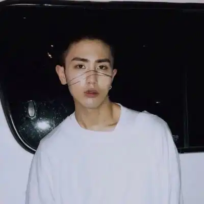 比较伤感文艺的句子,看完让人泪崩