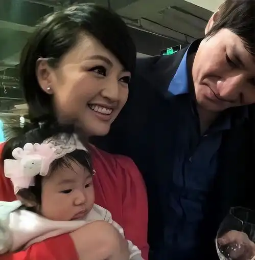 48岁的罗海琼嫁专情富豪男深得婆婆疼爱生下两个女儿后得郁郁症