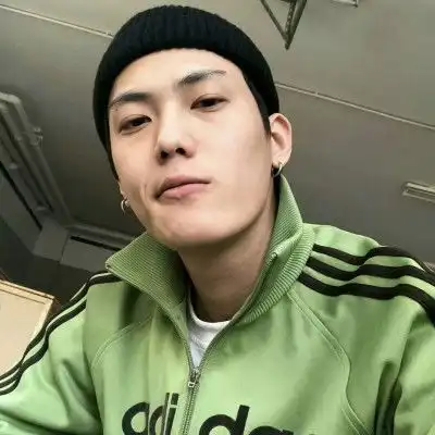 潮流帅气男生qq头像男生qq阳光头像