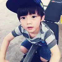 黑白戴帽子男头像霸气微信头像图片大全