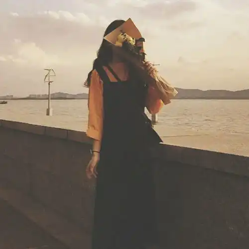 第638期女生头像0427复古港风朦胧女生头像