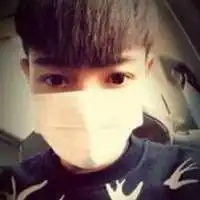 戴口罩的个性男生qq头像