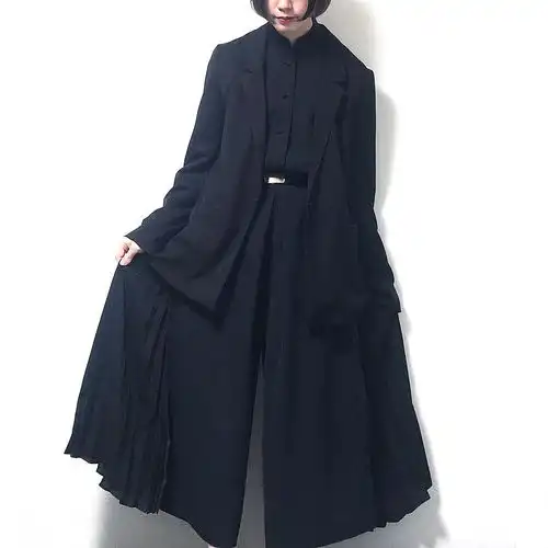 黑,是最纯粹的穿搭态度看3位日本女生如何诠释纯黑风格