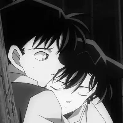 柯南情头一左一右抖音最火2020柯南一人一张cp情头