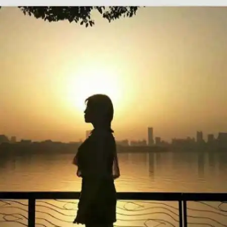 撩人超甜情头,一个人一张唯美好看的