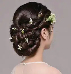 化州学化妆美容美甲半永久那里好,那里教学更全面,一对一教