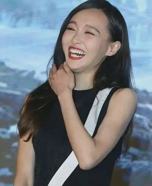 孙俪,董洁,陈红,倪萍,眼看着就突然老了经不起岁月的绝世美女