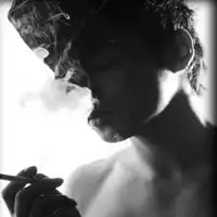 微信欧美头像男生抽烟微信头像图片大全