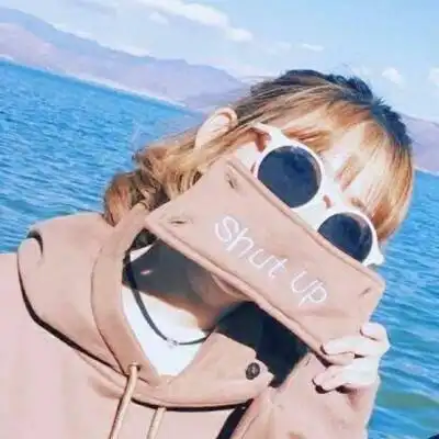 2021情侣头像一对两张真人我们要自己疼爱自己