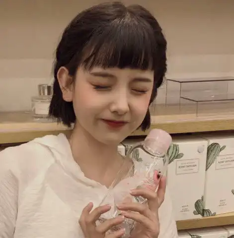 男生接吻时,有这3个小操作,说明他是个新手,恭喜捡到宝了