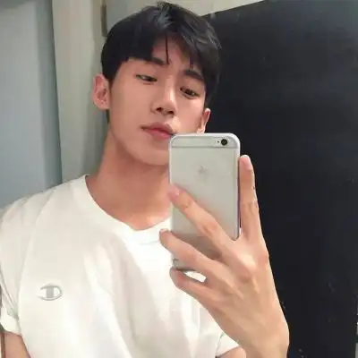 超清头像男生图片超清干净男生微信头像图片