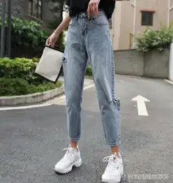 5月建议放弃牛仔外套吧,太热试试防晒衫破洞裤,贼潮