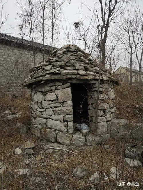 要不要找一个学建筑的男朋友,全国跑的见不上几次面的那种