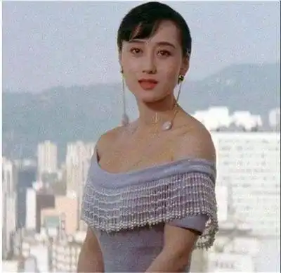 尤物利智被百亿富豪狂追,李连杰为她抛弃糟糠妻,还冷落关之琳