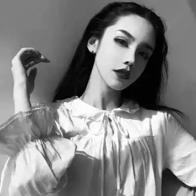 黑白女生头像
