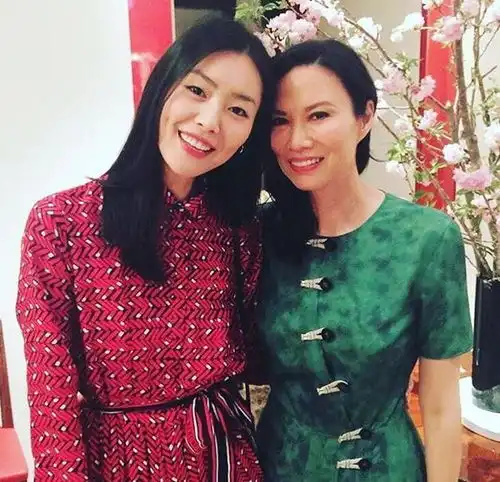 参观邓文迪在北京的豪宅,房子旁边就是故宫,老公也太有钱了