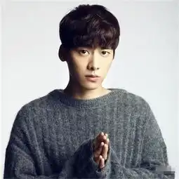 李易峰游迪士尼恐高还爱玩过山车小鲜肉演技遭质疑峰峰也爱替身